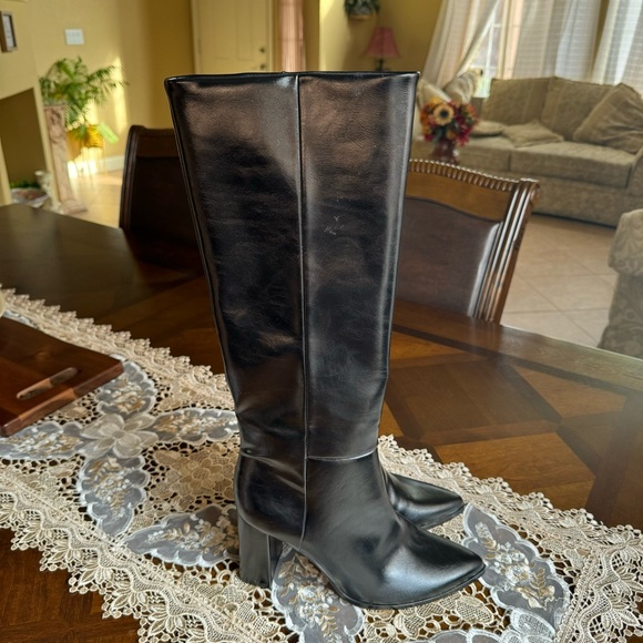 Stradivarius high heel boots NWOB - Picture 2 of 8